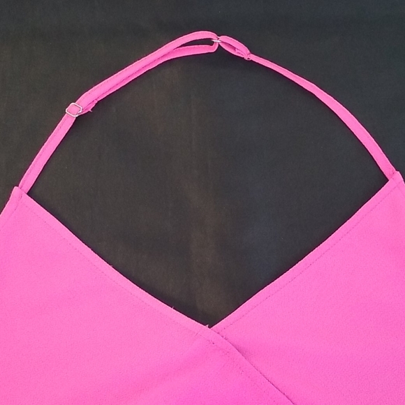 Kaitlyn Bright Pink Halter Top Size Small - Picture 3 of 5